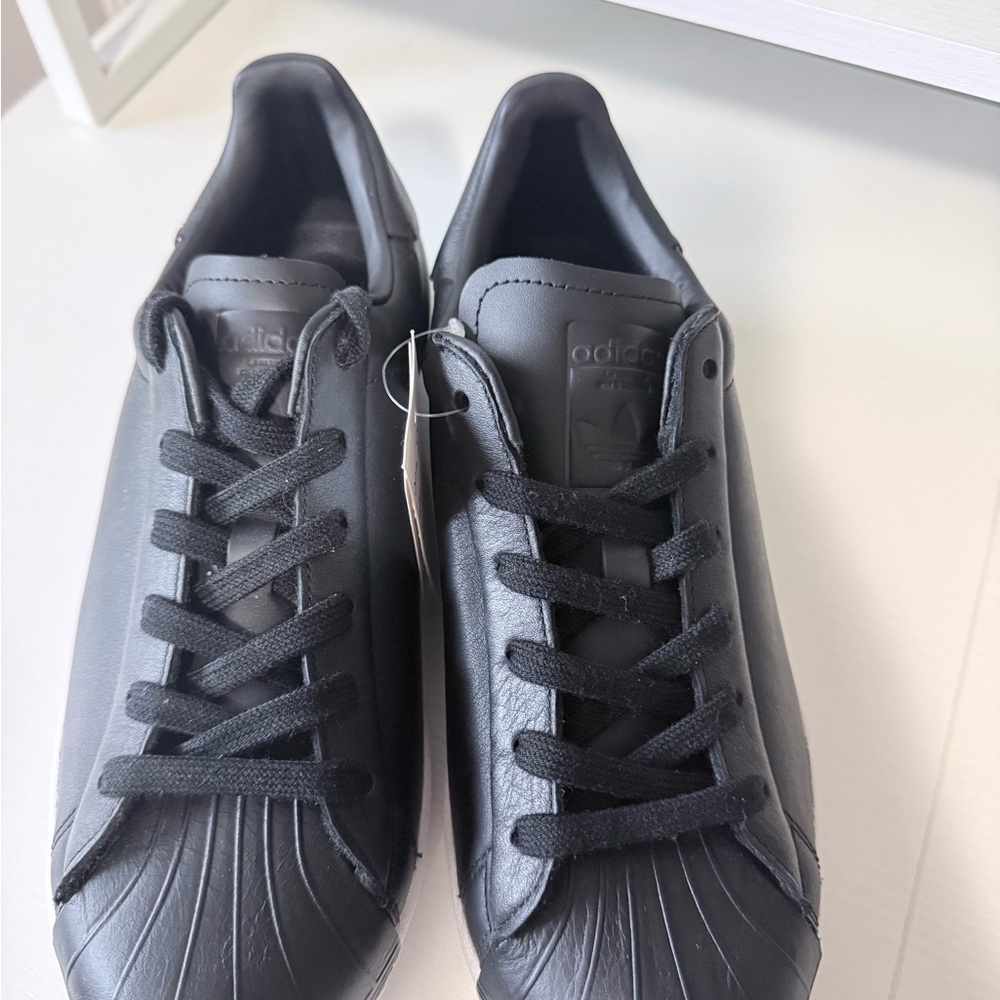 Adidas Womens superstar Classic Black Sneakers